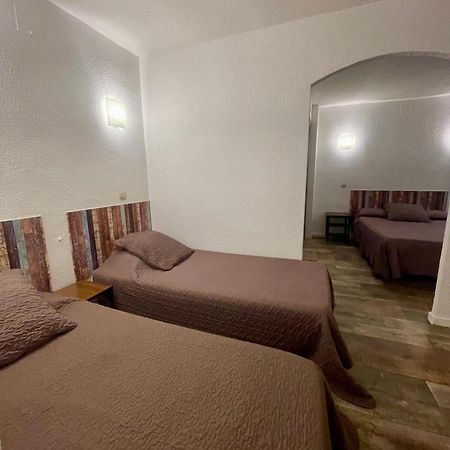 Hotel Alexander Perpignan Exteriör bild