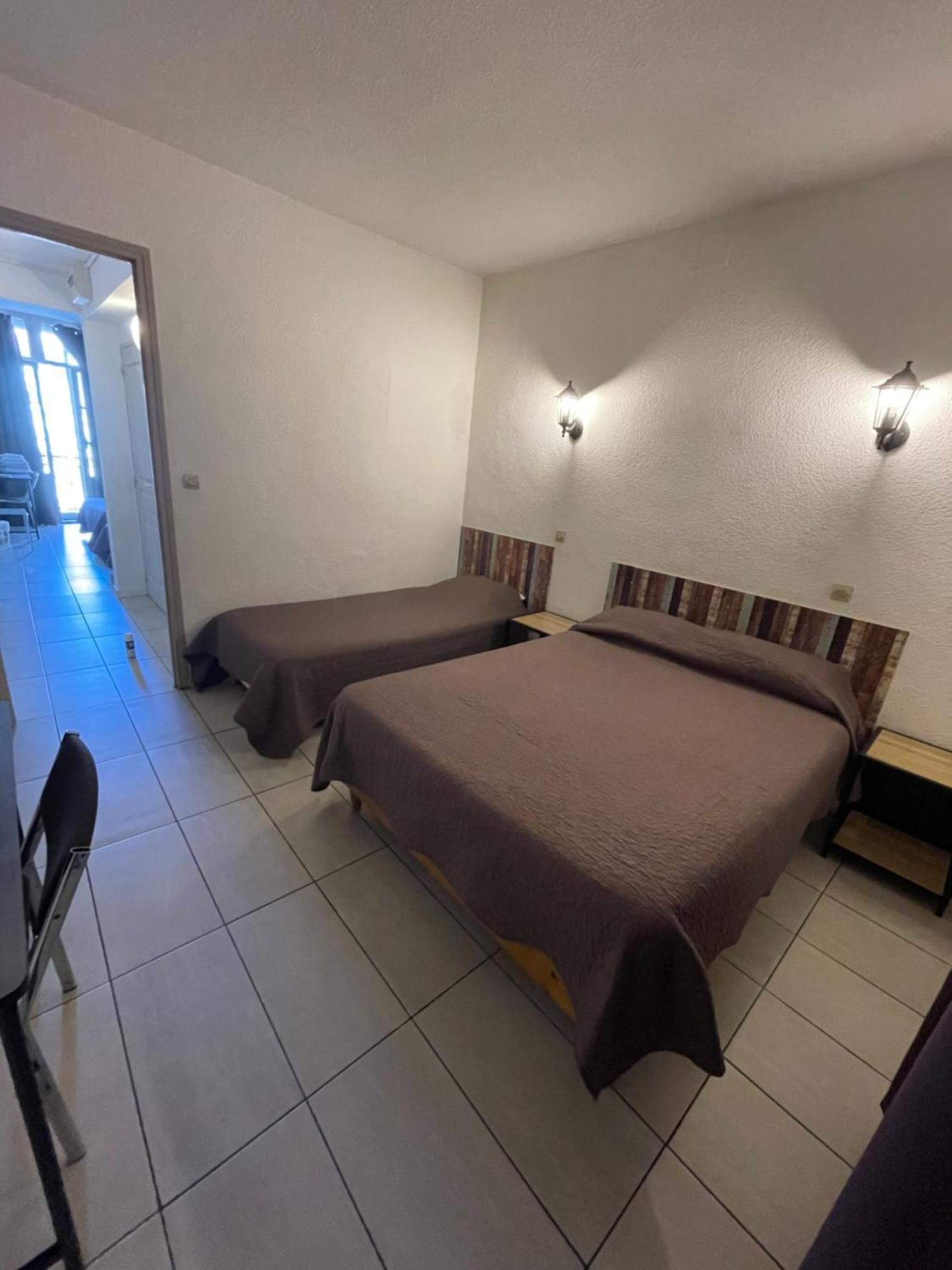 Hotel Alexander Perpignan Exteriör bild